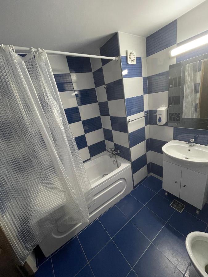 דירות אפורי נורד Garsoniere Dya מראה חיצוני תמונה
